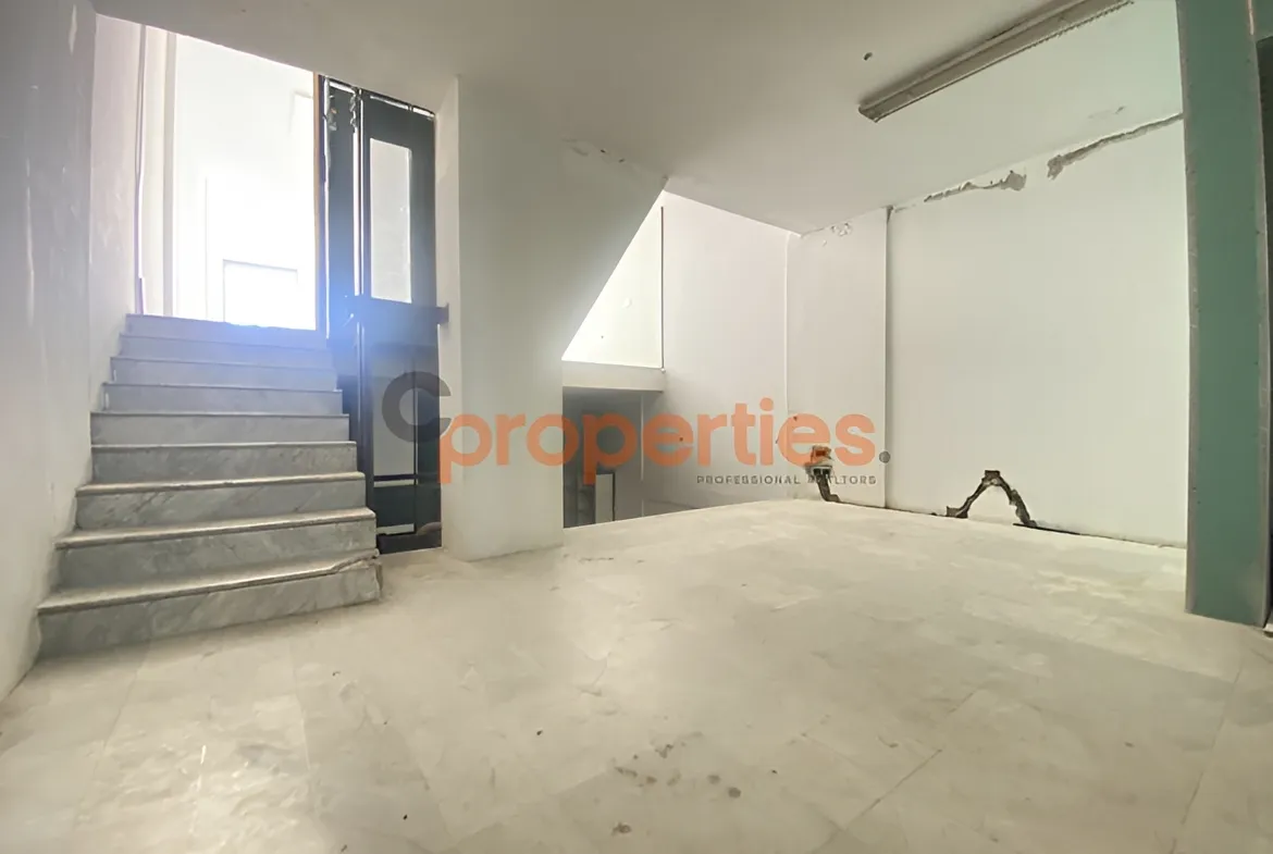 Office for Sale in Zalqa