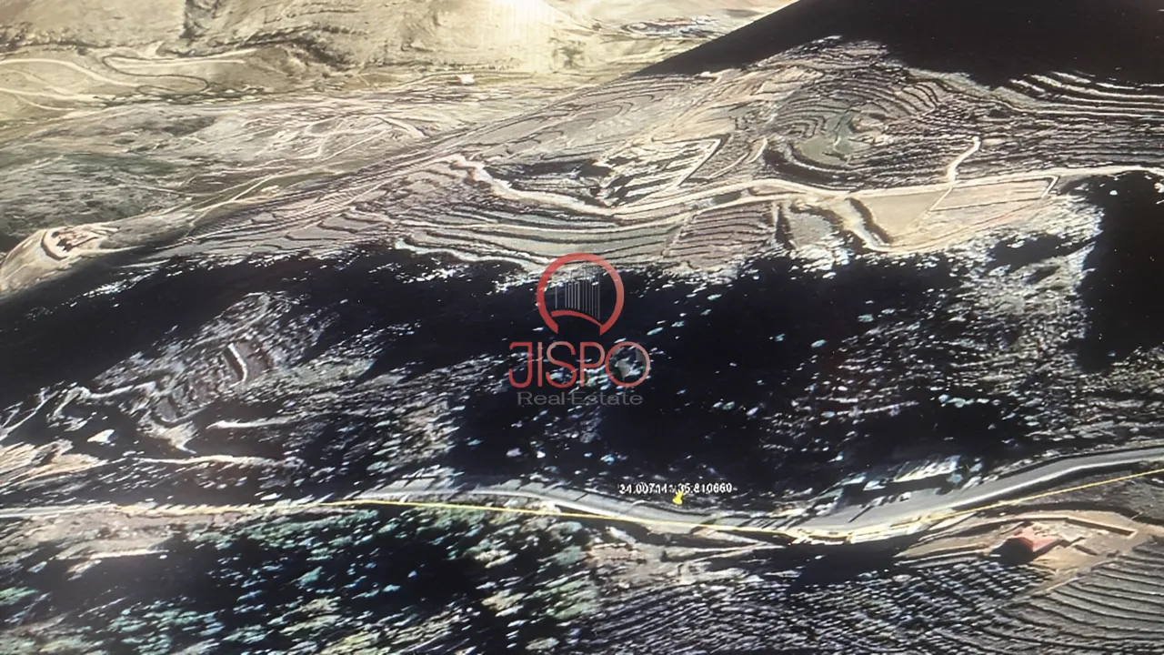 Land for Sale in Kfardebian