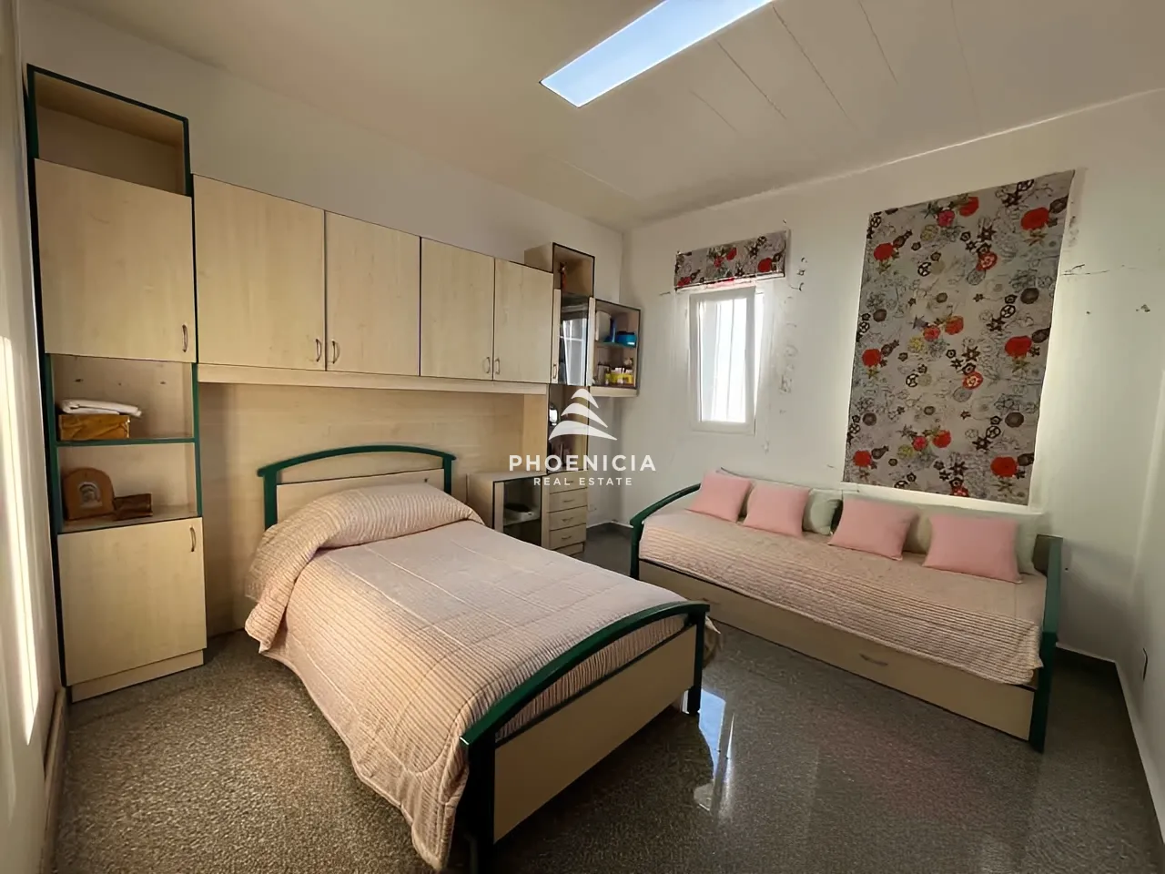 Villa for Sale in Kfardebian