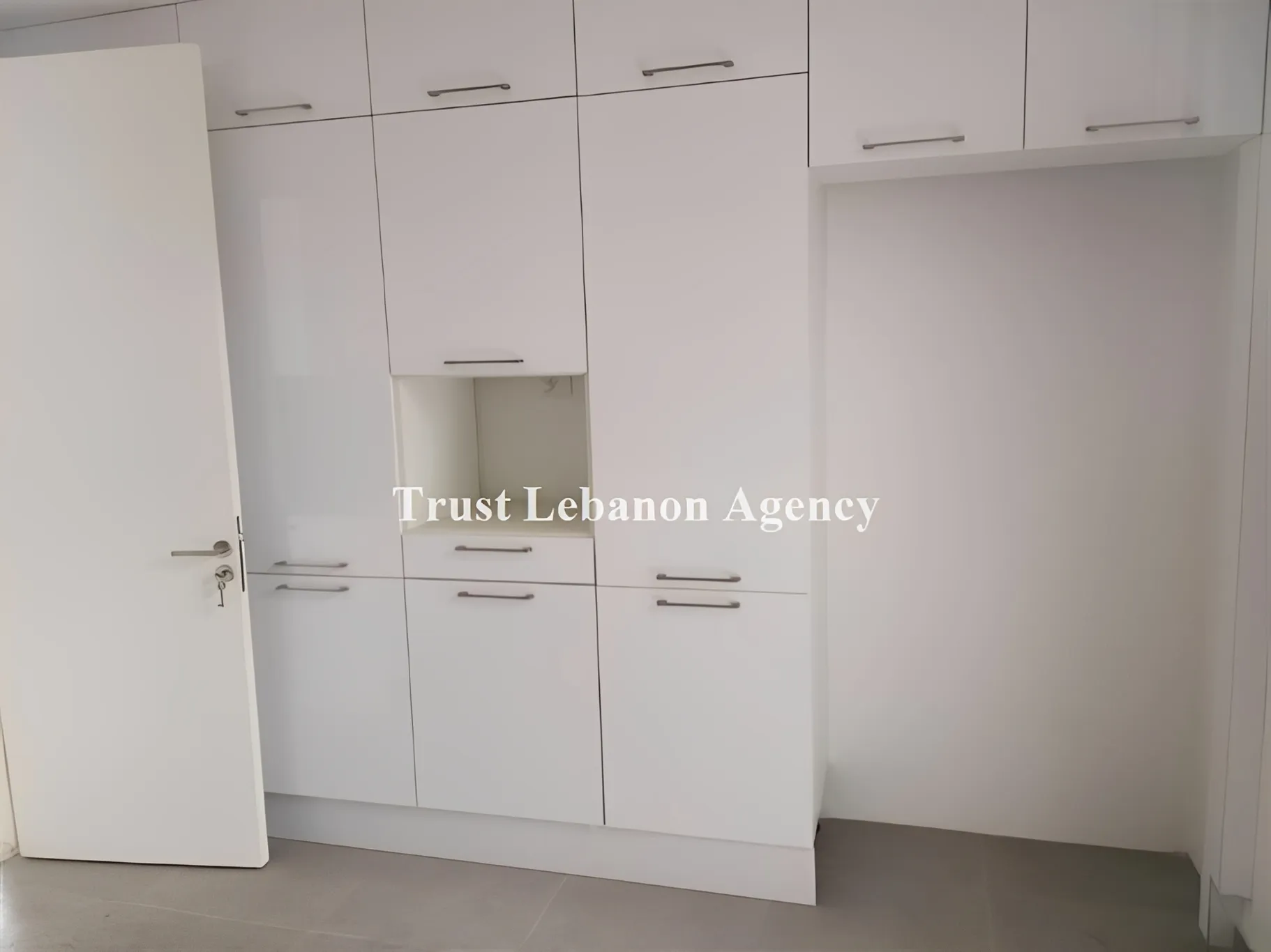 Apartment for Sale in Ain El Mreisseh Beirut Lebanon