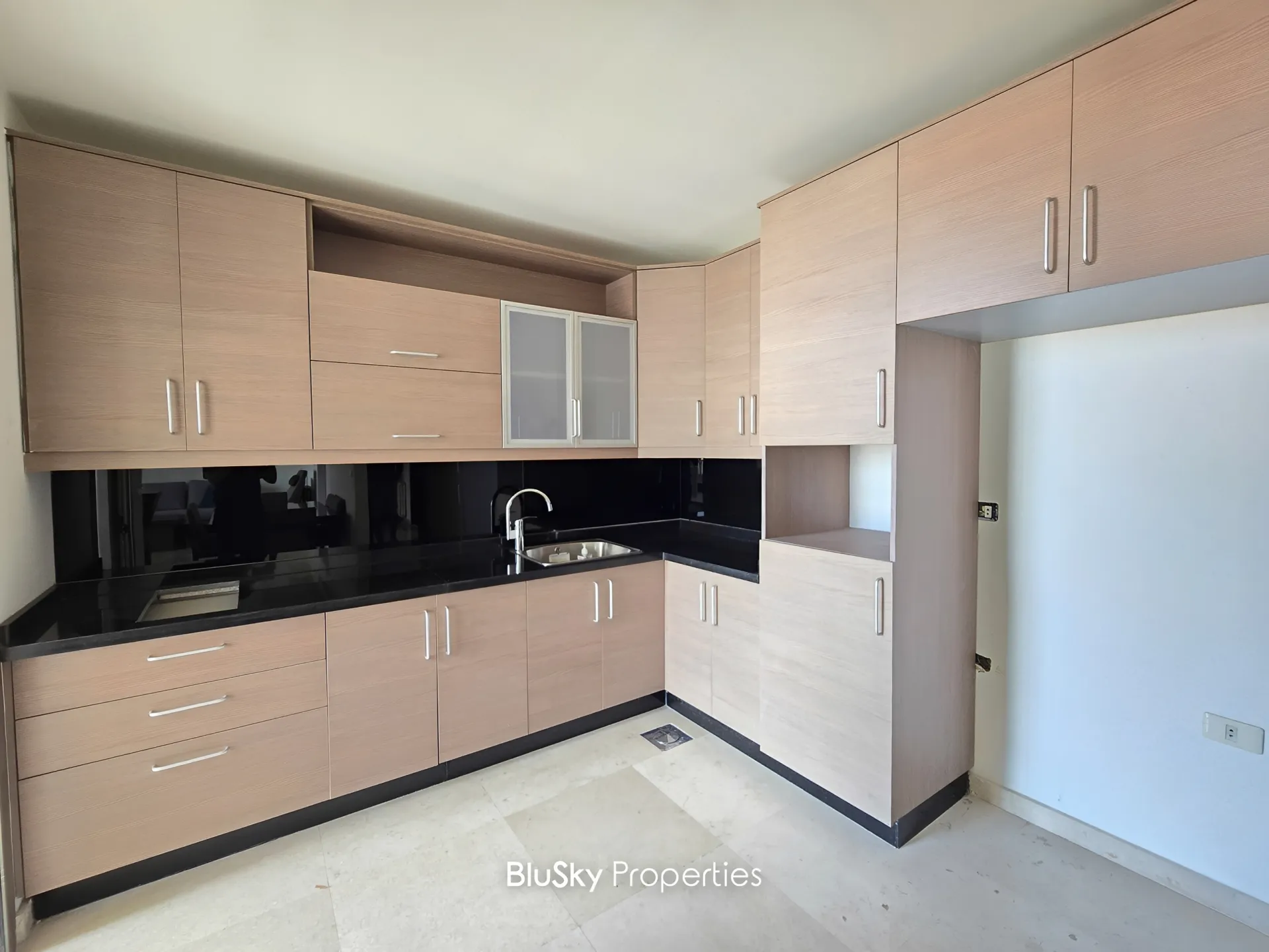 Apartment for sale in Mar Roukouz