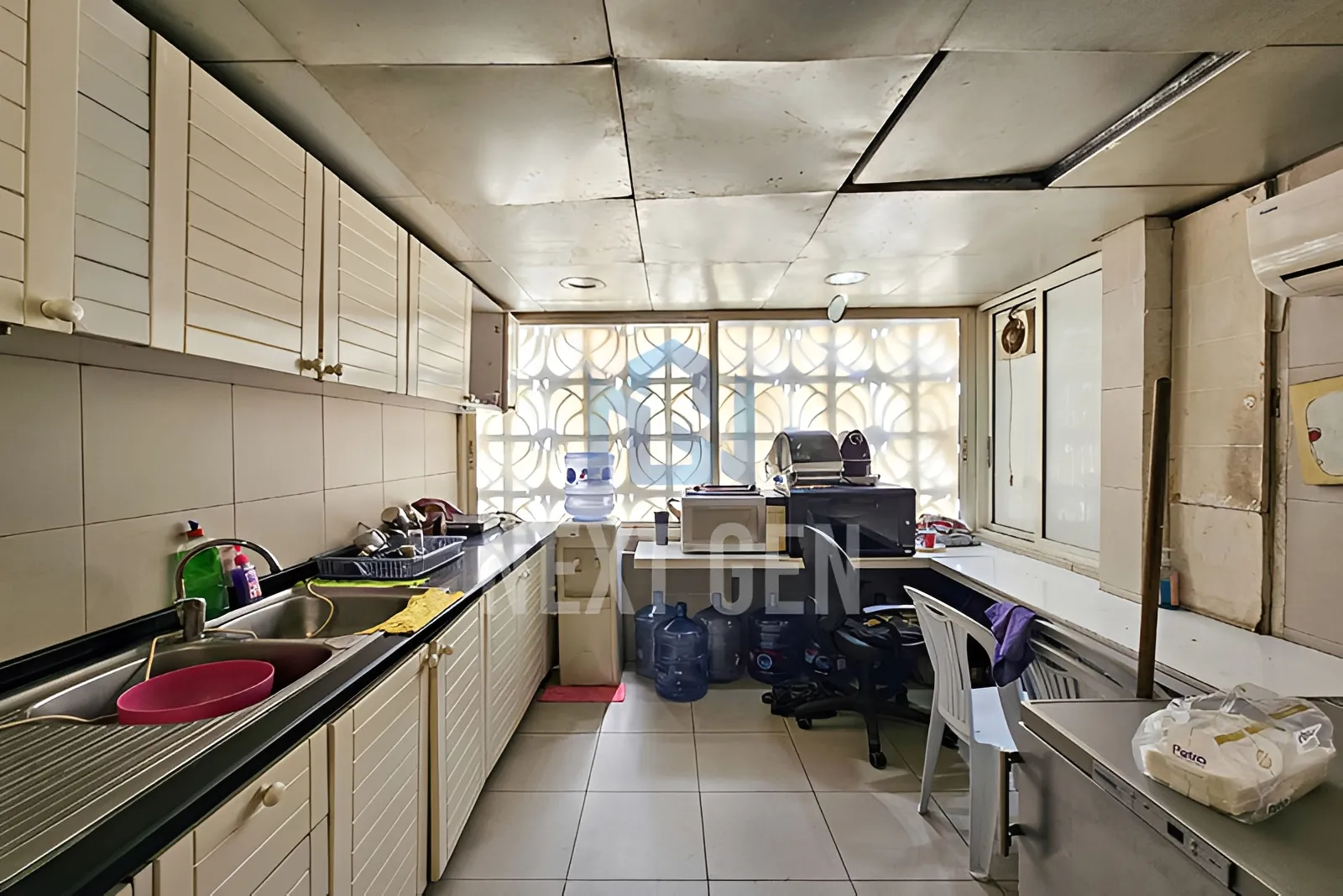 Office for Sale in Ramleh Al Bayda