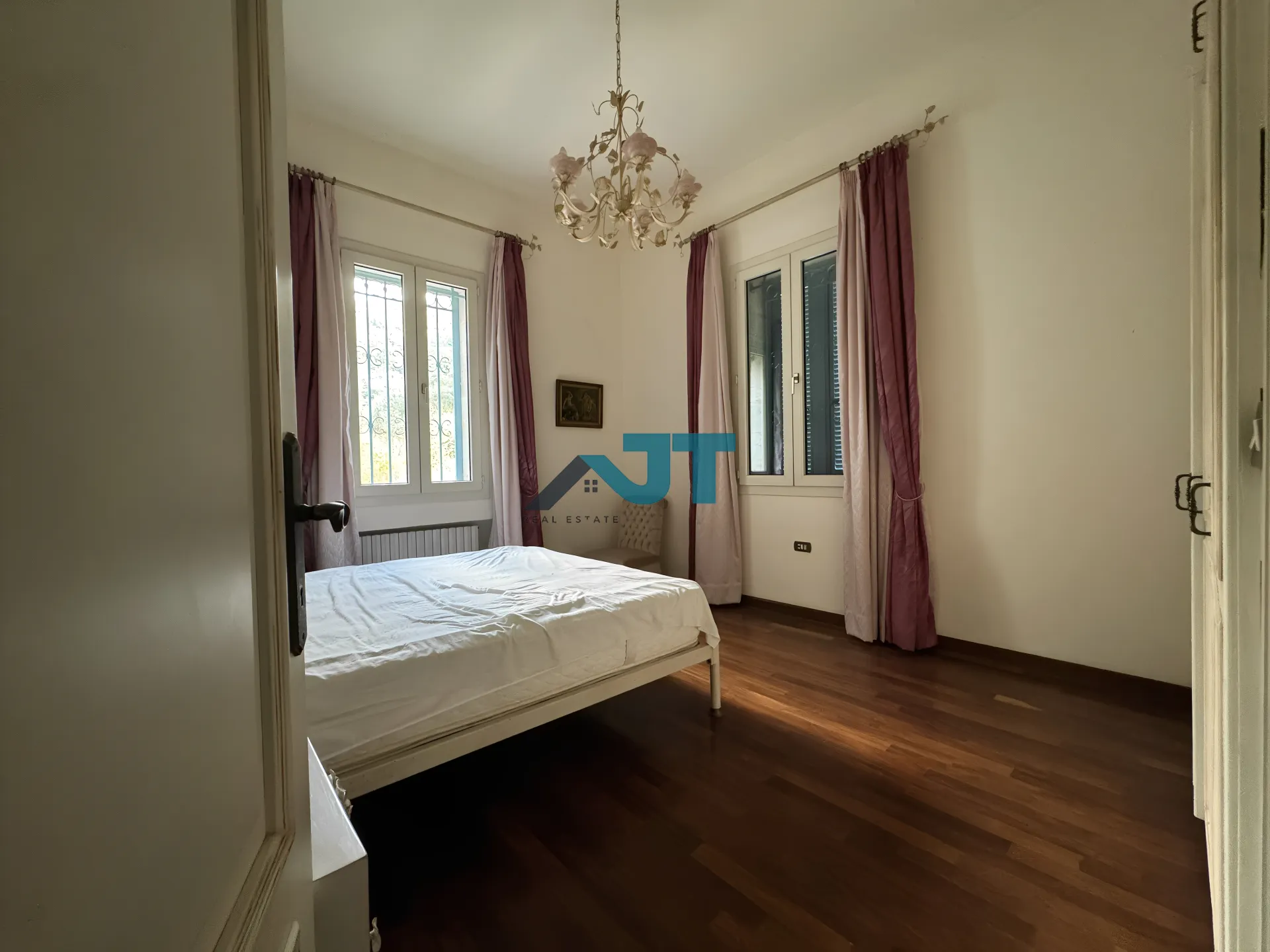 Apartment for Sale in Metn, Beit Chabeb - 4 bed, 3 bath