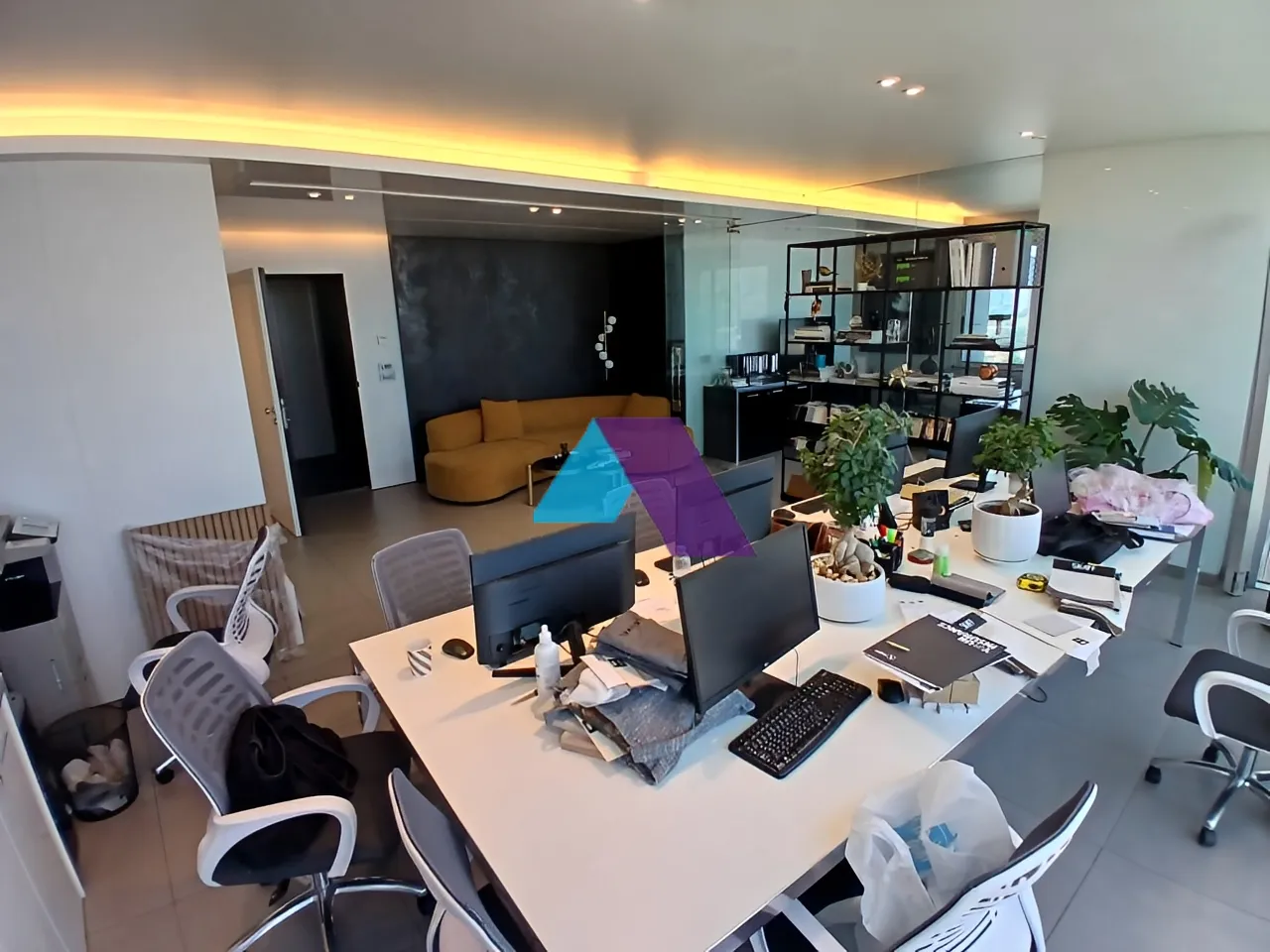 Office for Sale in Sin El Fil