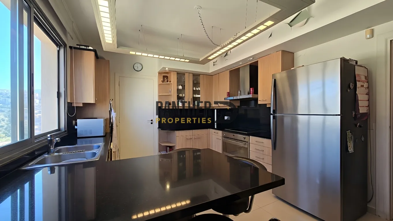 Apartment for rent in Hazmieh