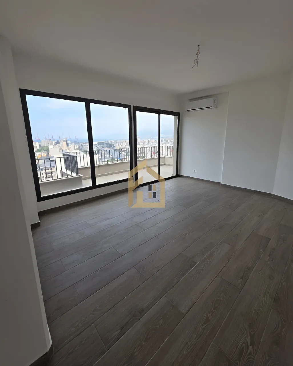 Apartment for sale in Achrafieh, Beirut, Lebanon - 2 bed, 3 bath