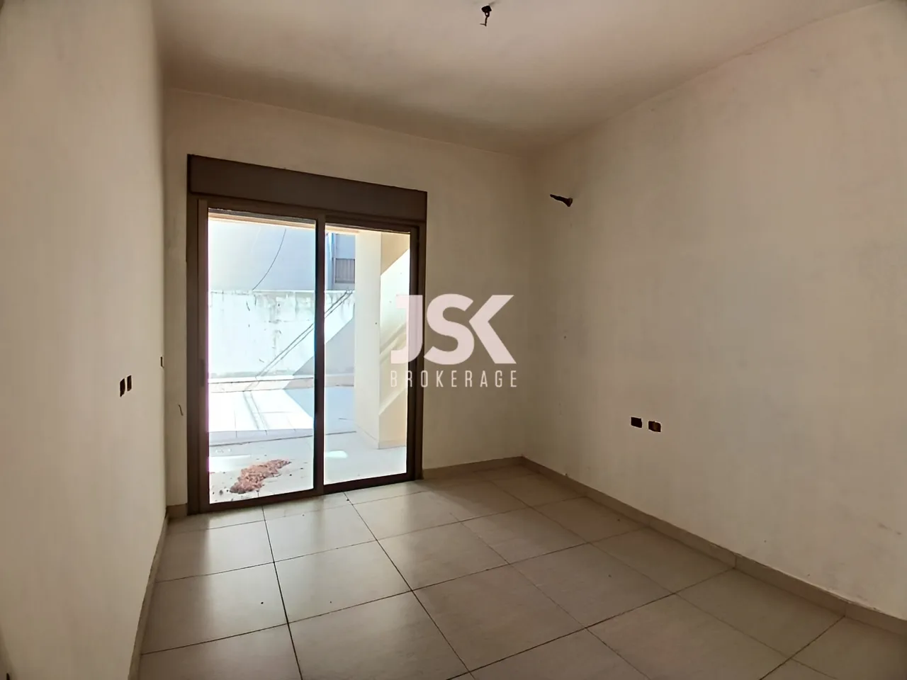 Apartment for Sale in Cornet Chahwan