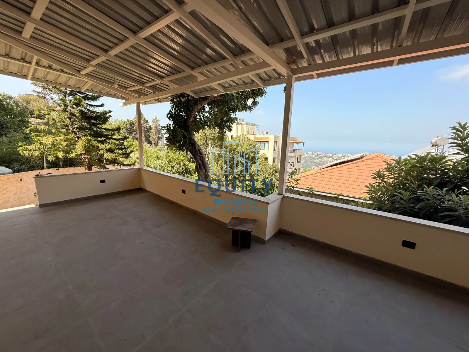 Apartment for sale in Mazraat Yachouh