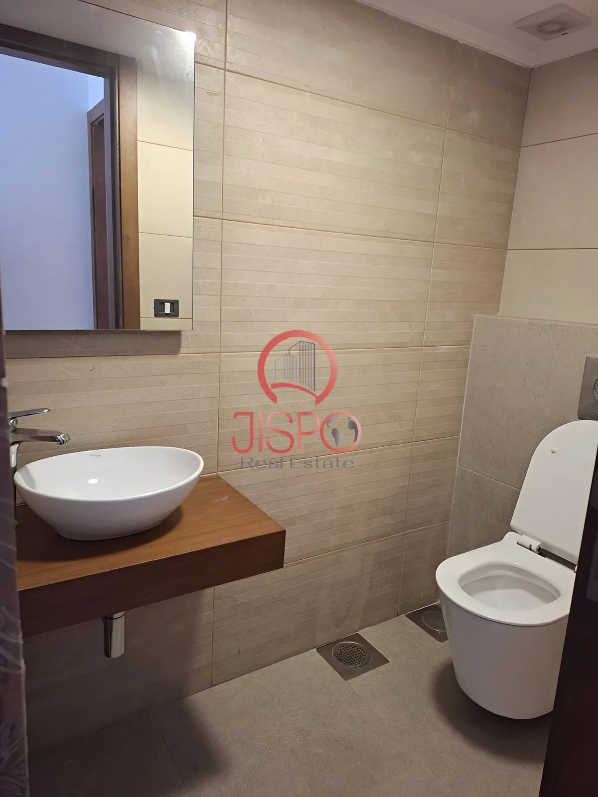 Apartment for Sale in Haret Sakher