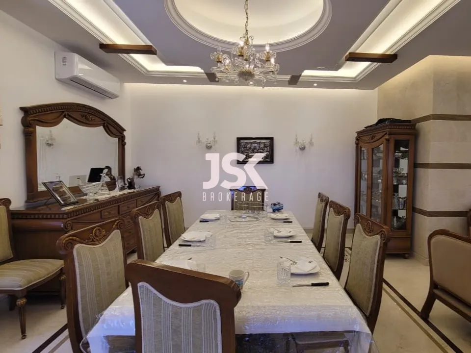 Building for Sale in Zahlé