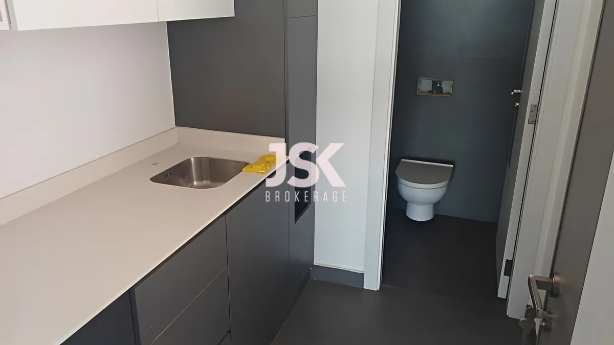 Office for rent in Dbayeh