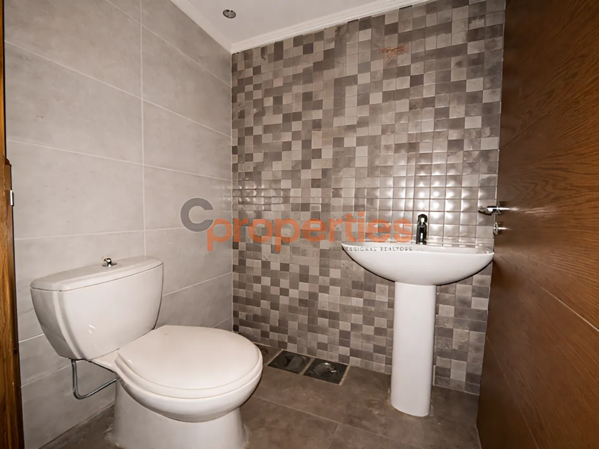 Apartment for Sale in Mar Roukouz - 2 bed, 3 bath
