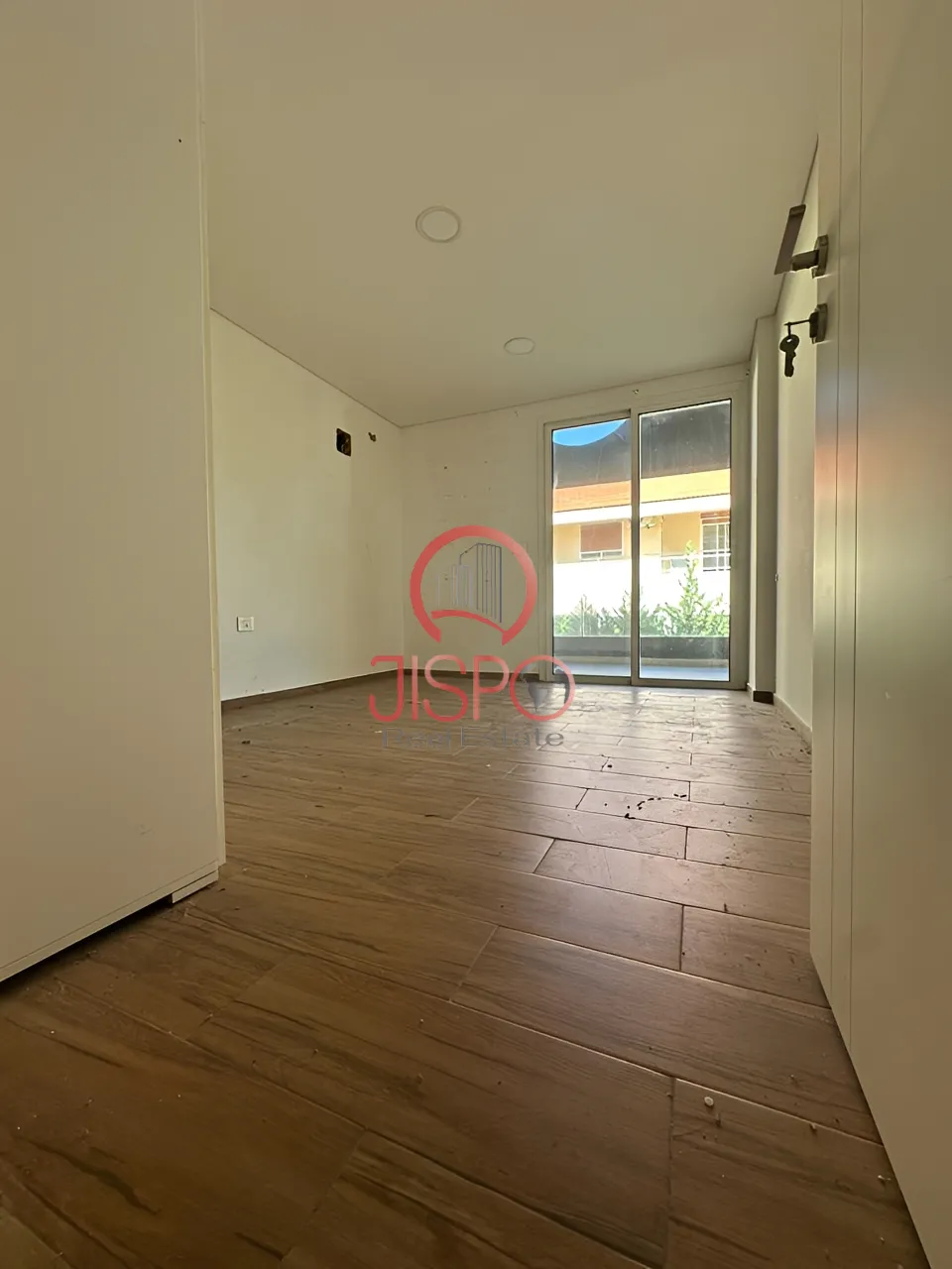 Apartment for Rent in Edde