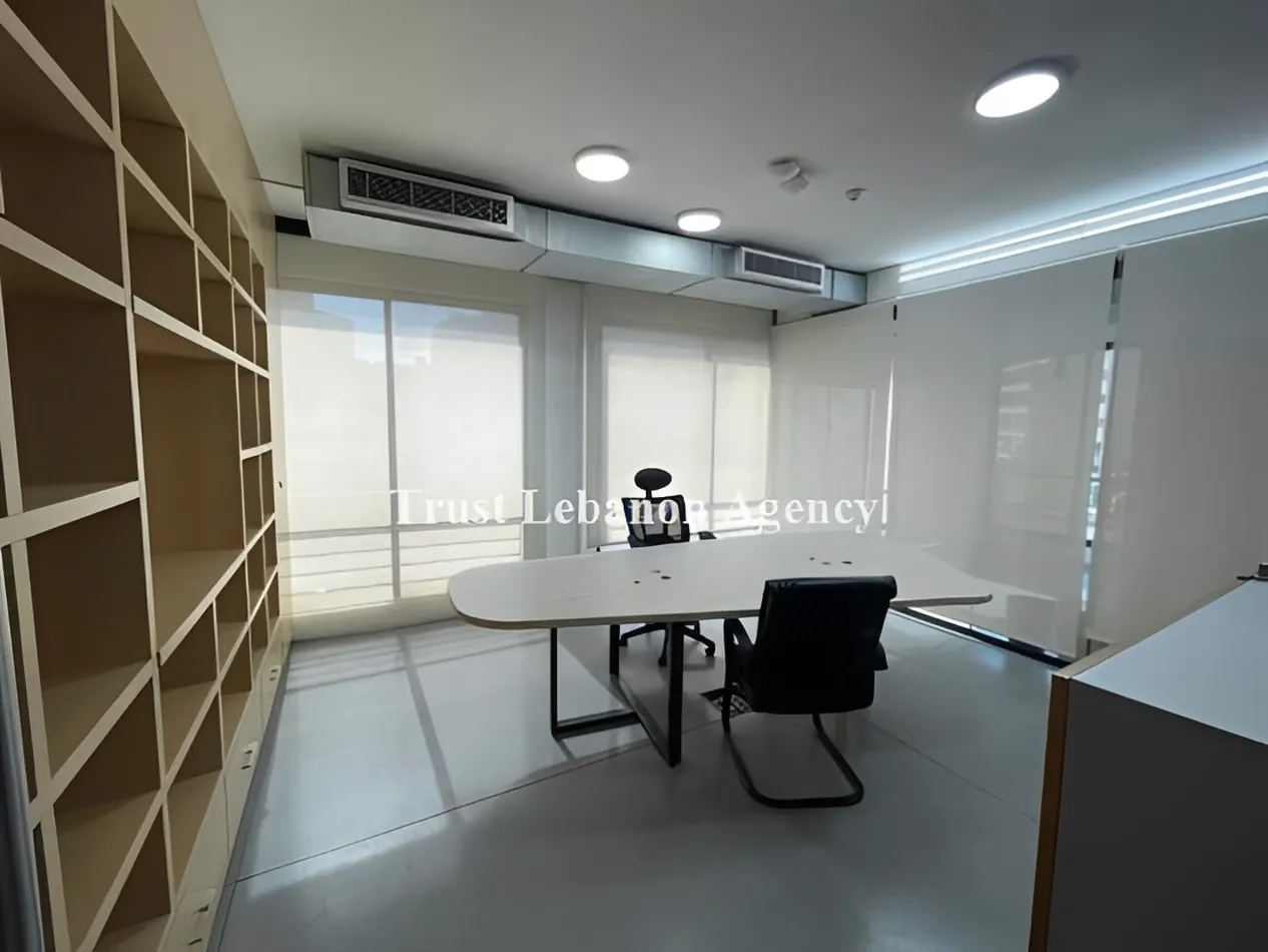 Office for rent in Baabda, Furn Al Chebak