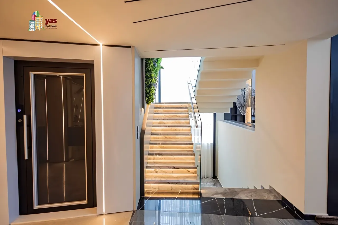 Villa for Sale in Ballouneh