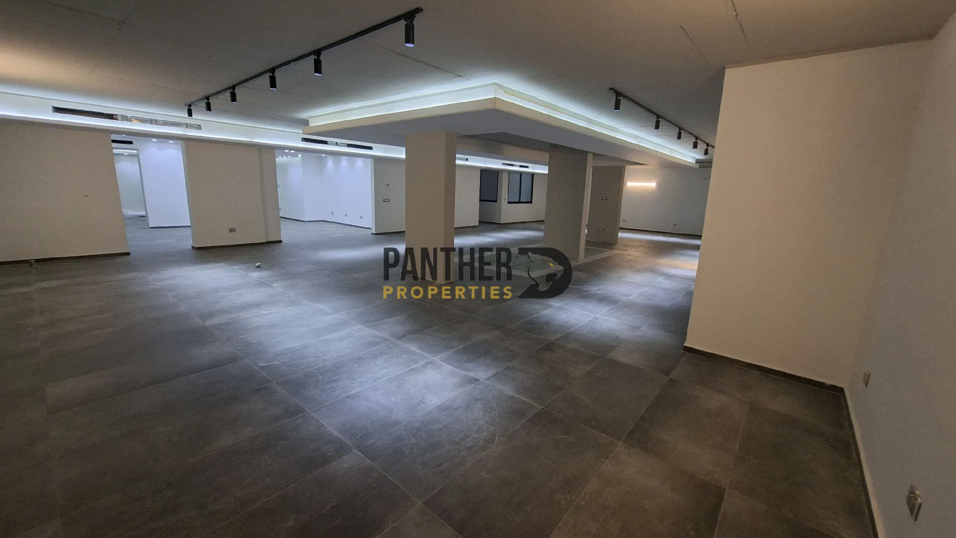 Commercial for rent in Dekwaneh, lebanon