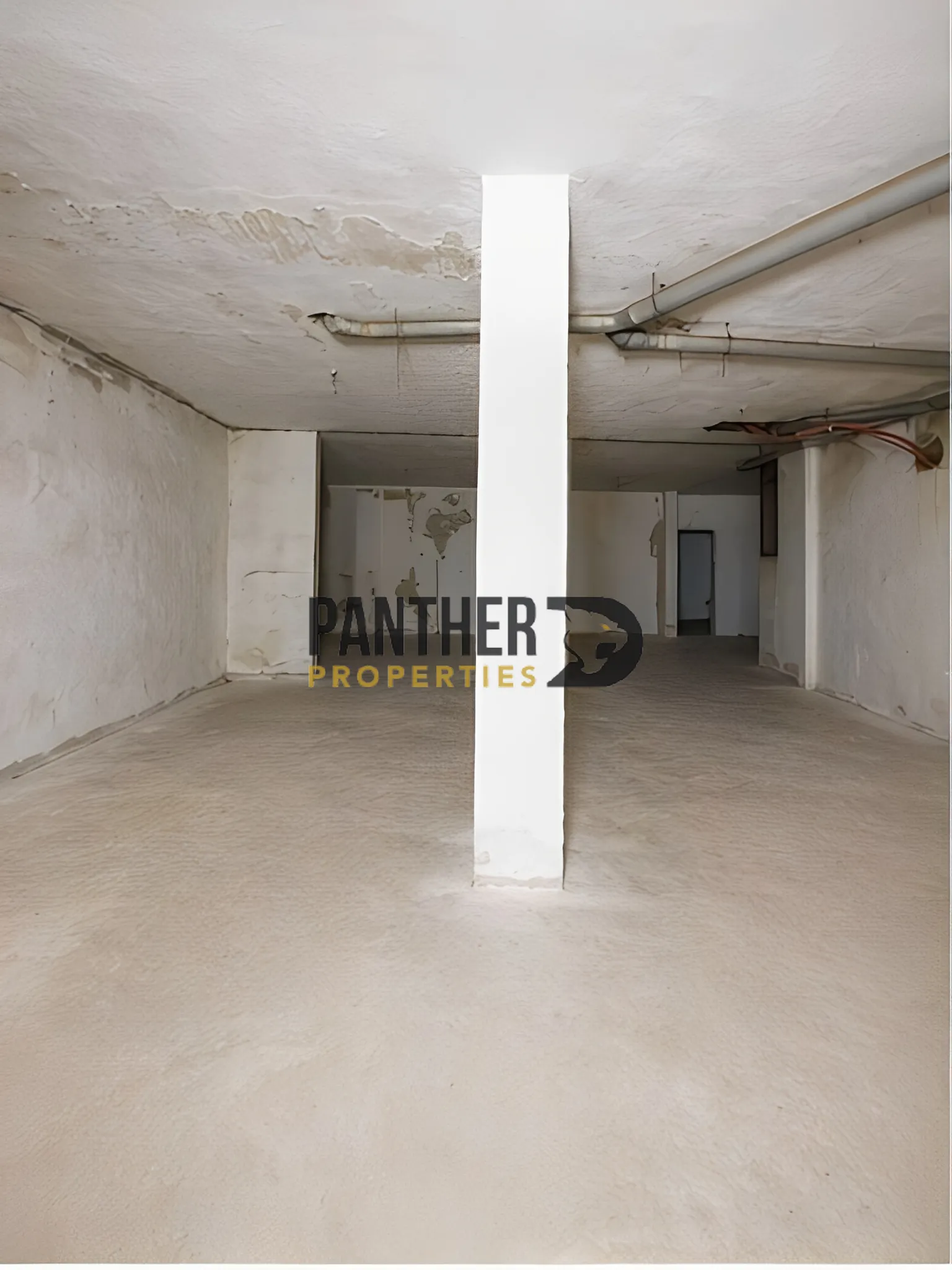 Warehouse for sale in Mazraat Yachoua, Lebanon