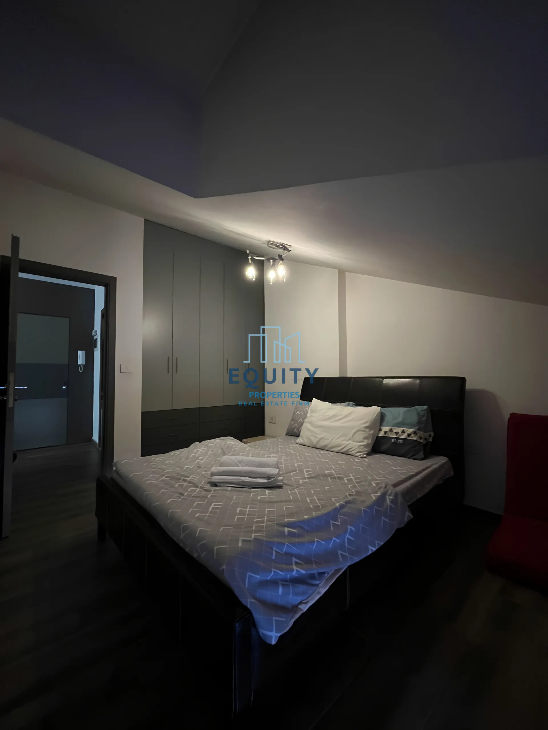 Duplex for Rent in Faqra - 4 bed, 3 bath