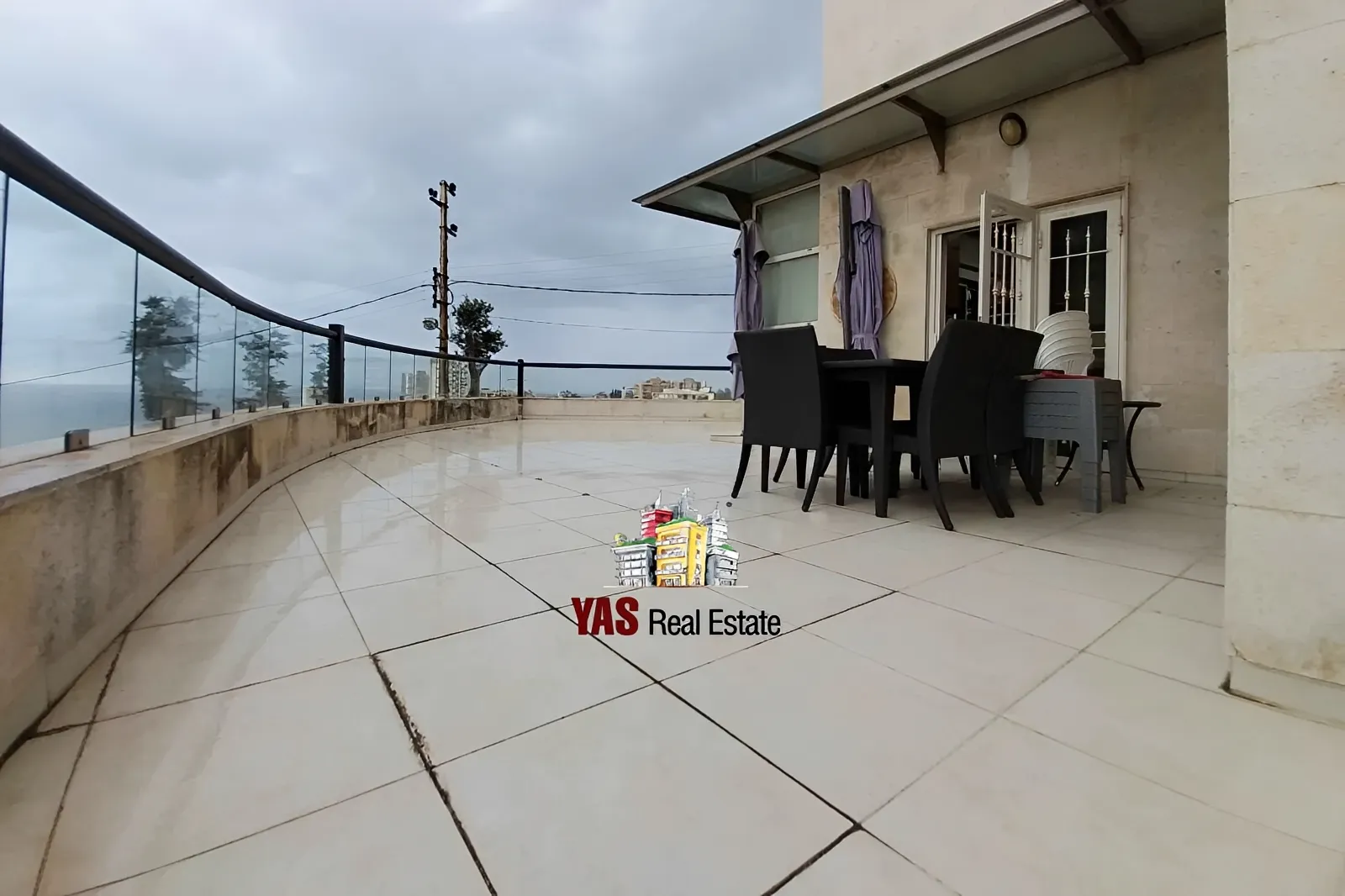Apartment for Sale in Kfar Yassine - 4 bed, 5 bath