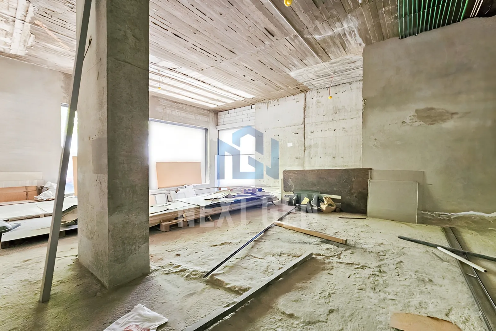 Shop for Rent in Downtown