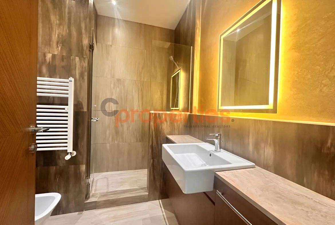 Apartment for Sale in Ain Al Mraiseh