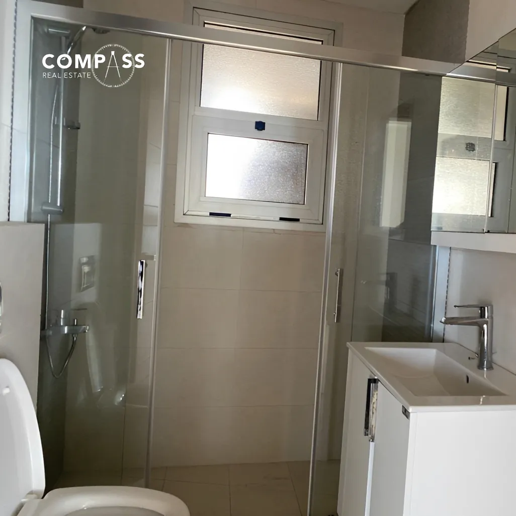 Apartment for rent in Raoucheh, Beirut, Lebanon - 3 bed, 4 bath