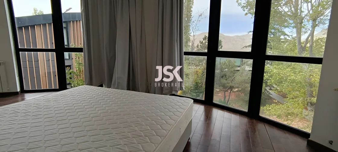 Villa for Sale in Faqra - 5 bed