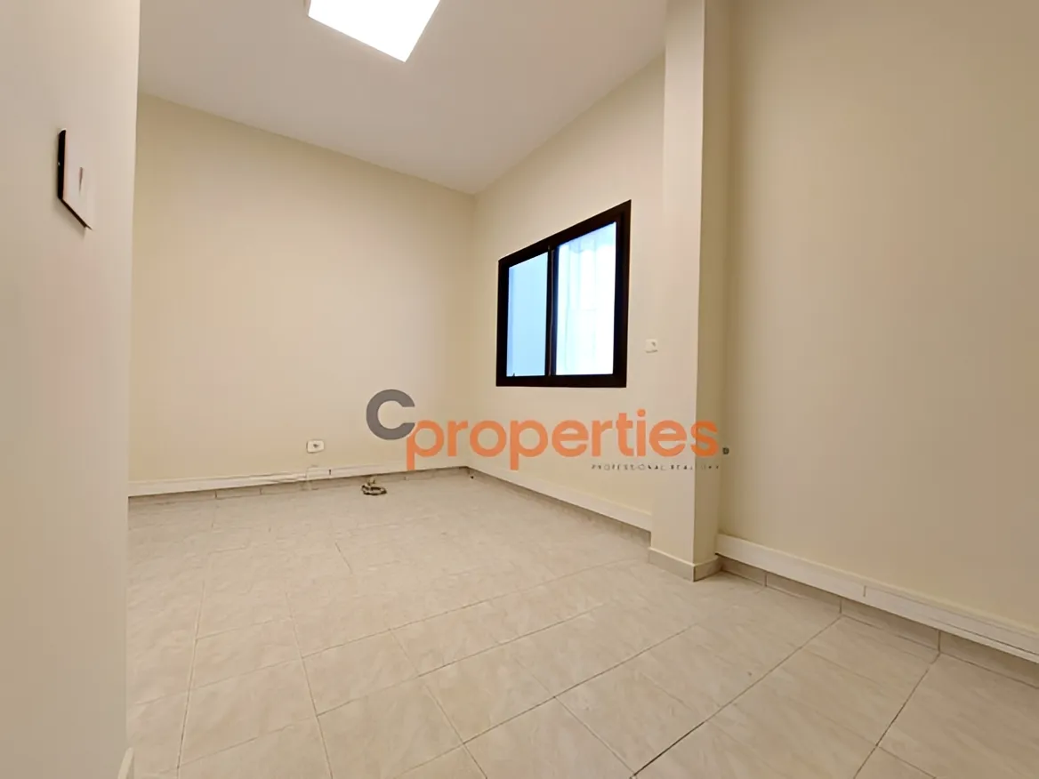 Office for Rent in Jdeideh