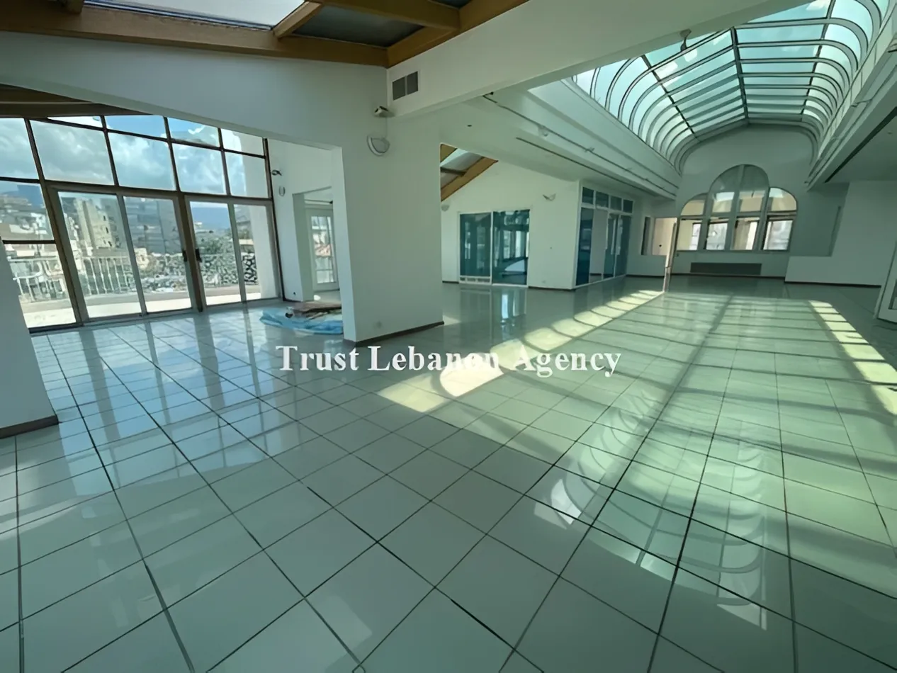 Office for rent in Baabda, Furn Al Chebak