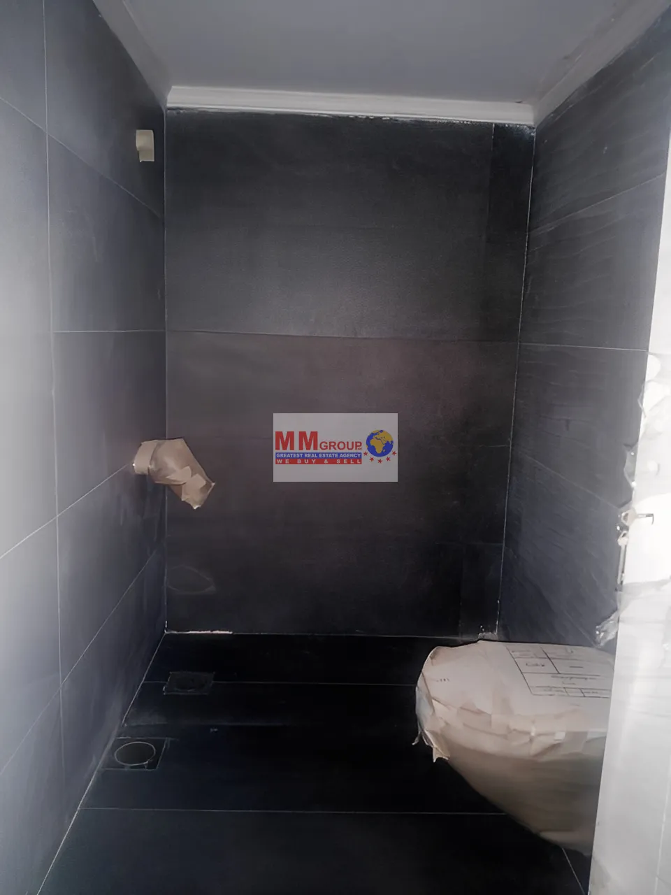 Apartment for Sale in Al Oyoun