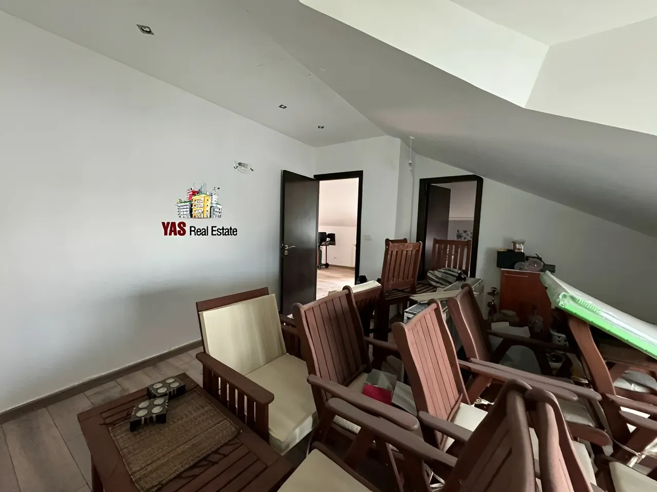 Apartment for Sale in Ballouneh