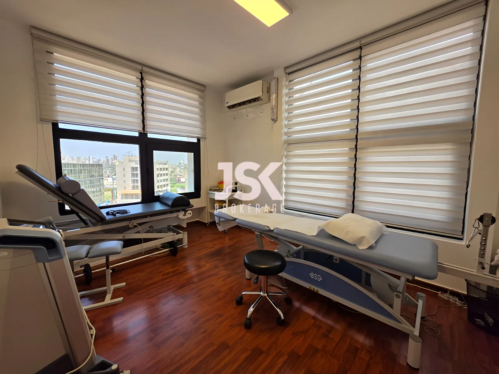 Office for Sale in Hazmieh