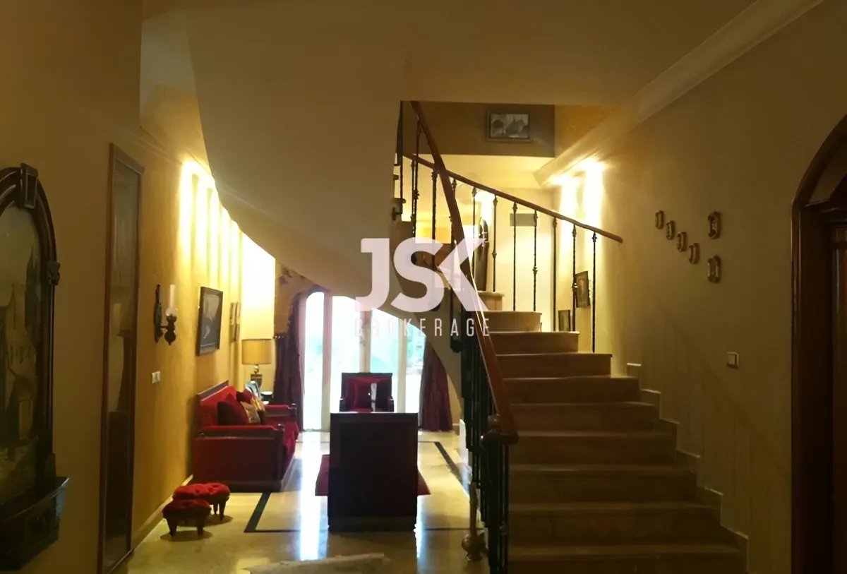 Villa for Sale in Aamchit, Lebanon - 5 bed, 5 bath
