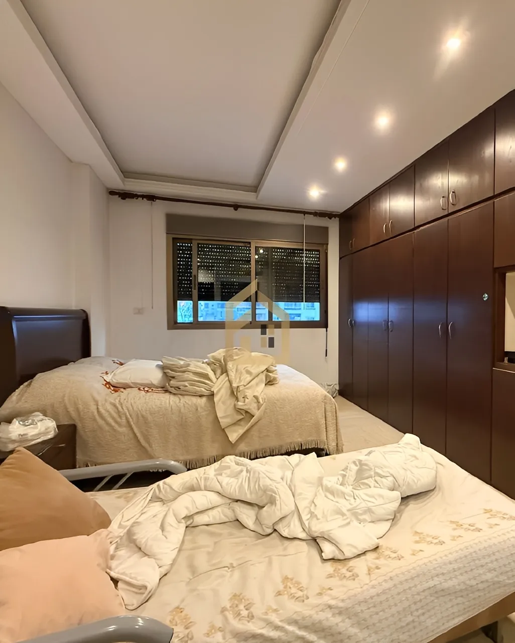 Apartment for Sale in Mazraa, Bayrut, Lebanon