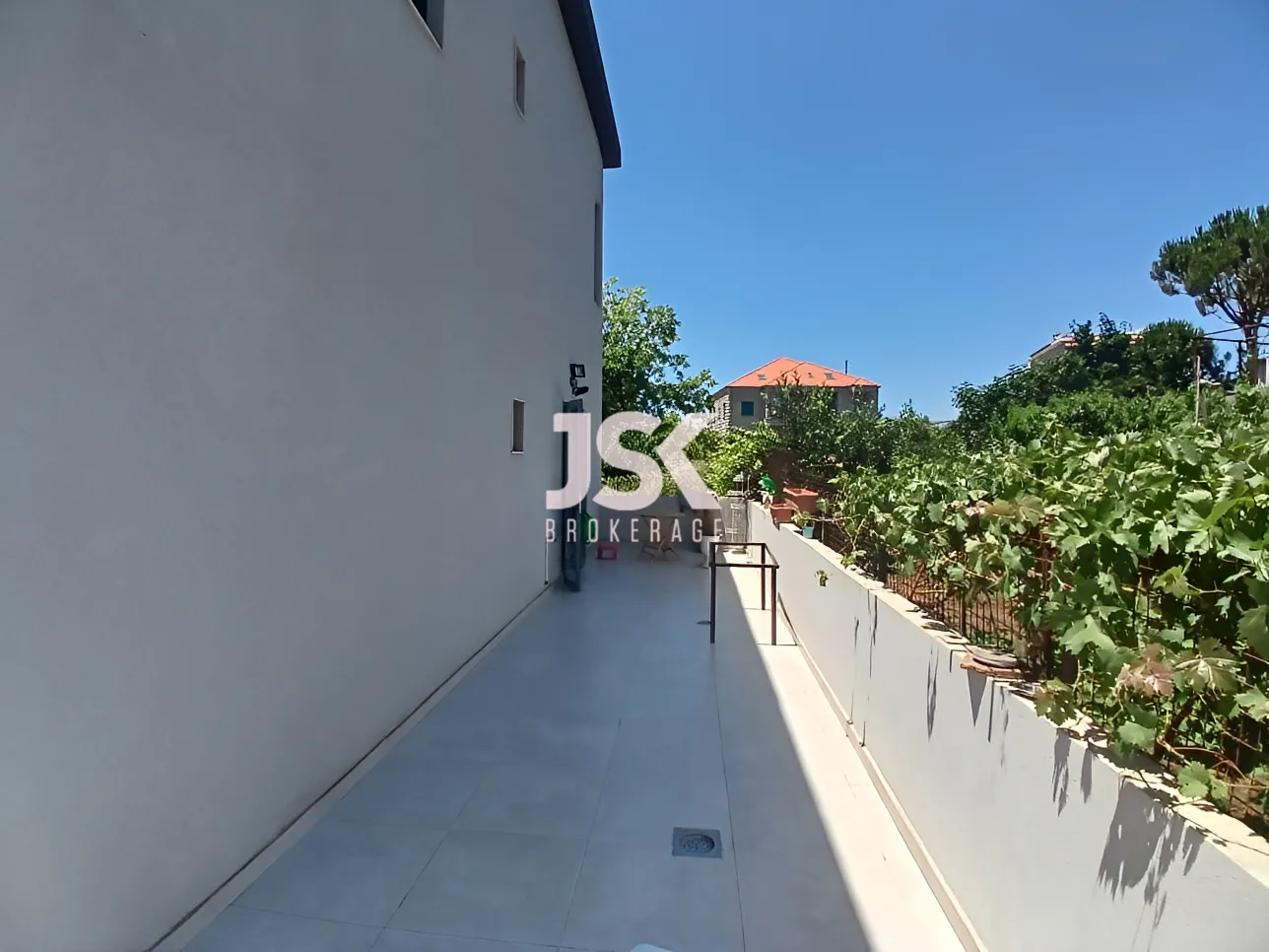 Apartment for Sale in Mrouj - 3 bed, 2 bath
