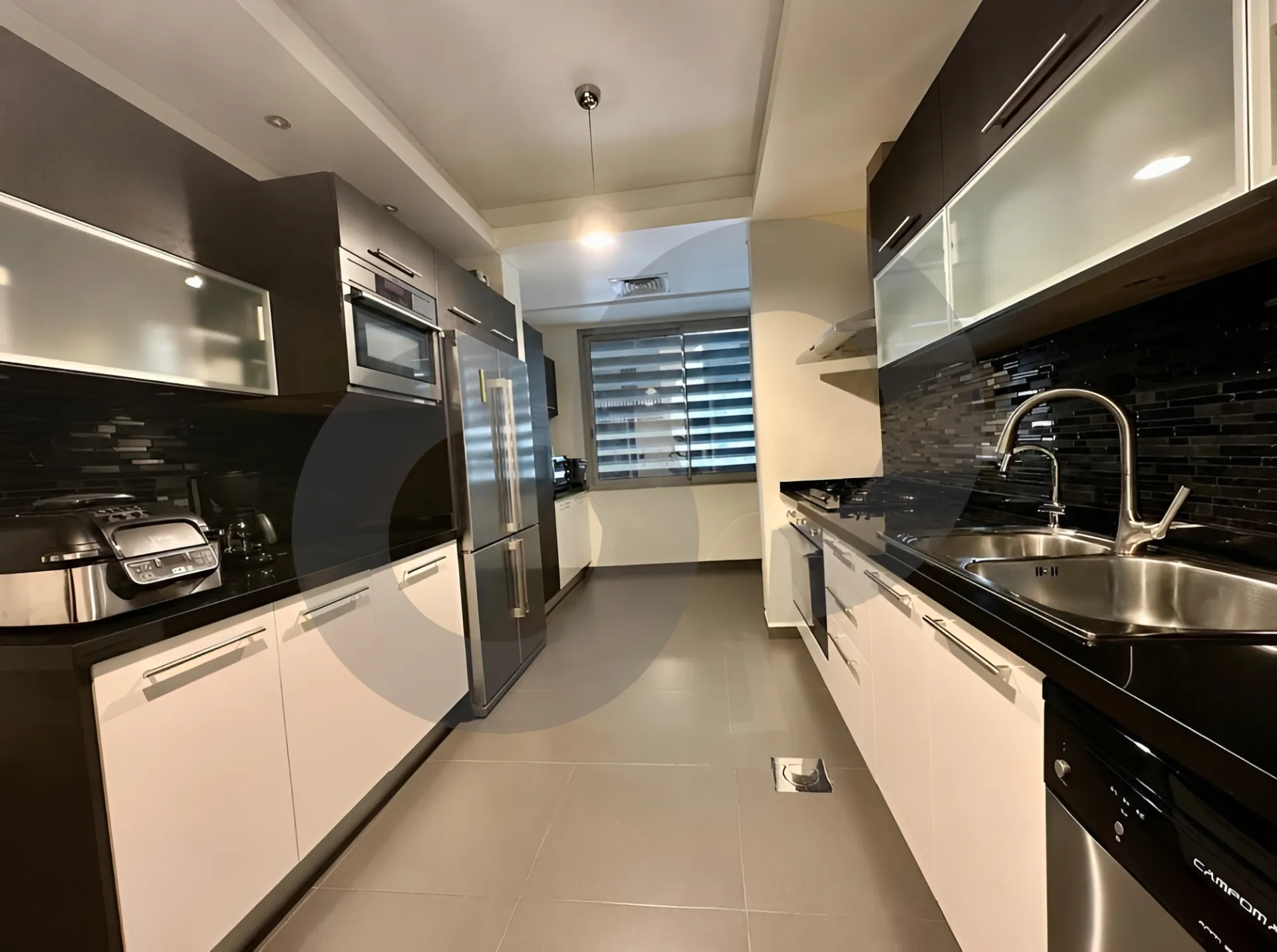 Apartment for Sale in Sanayeh - 3 bed, 4 bath