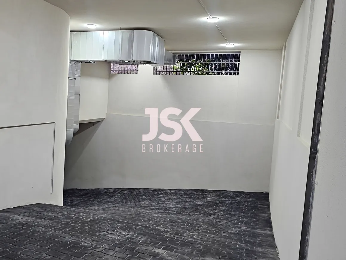 Warehouse for Sale in Baabda