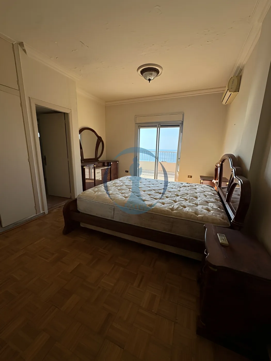 Apartment for sale in Haret Sakher