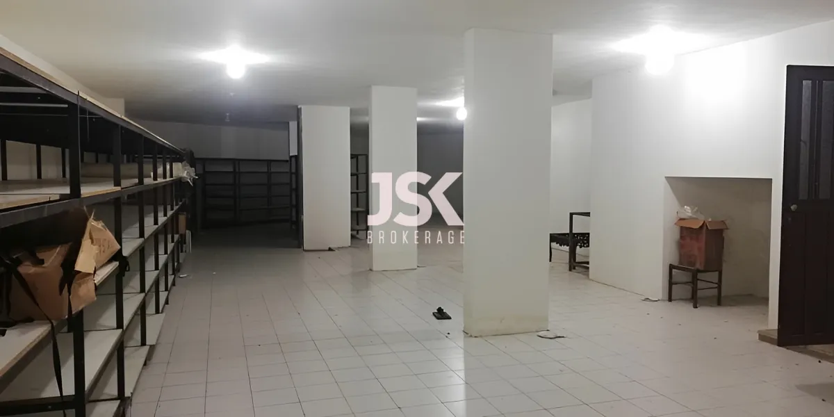 Warehouse for Sale in Rabieh