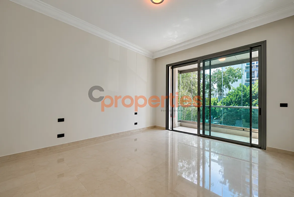 Apartment for sale in Ramleh Al Bayda, Beirut, Lebanon - 4 bed, 5 bath