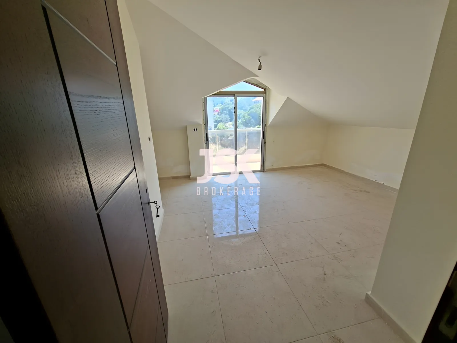 Duplex for Sale in Aamchit