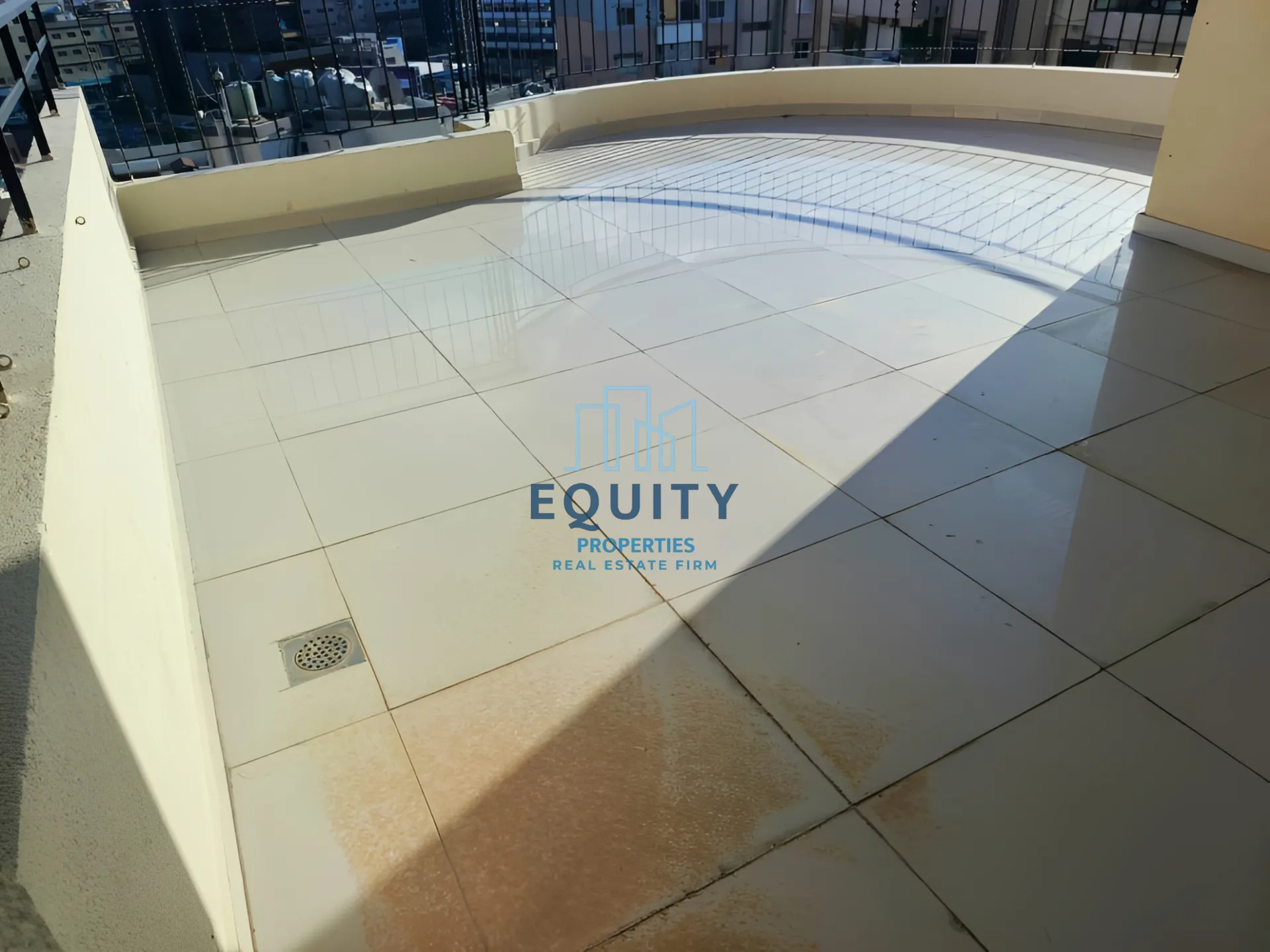Apartment for Sale in Baoushrieh - 2 bed, 2 bath