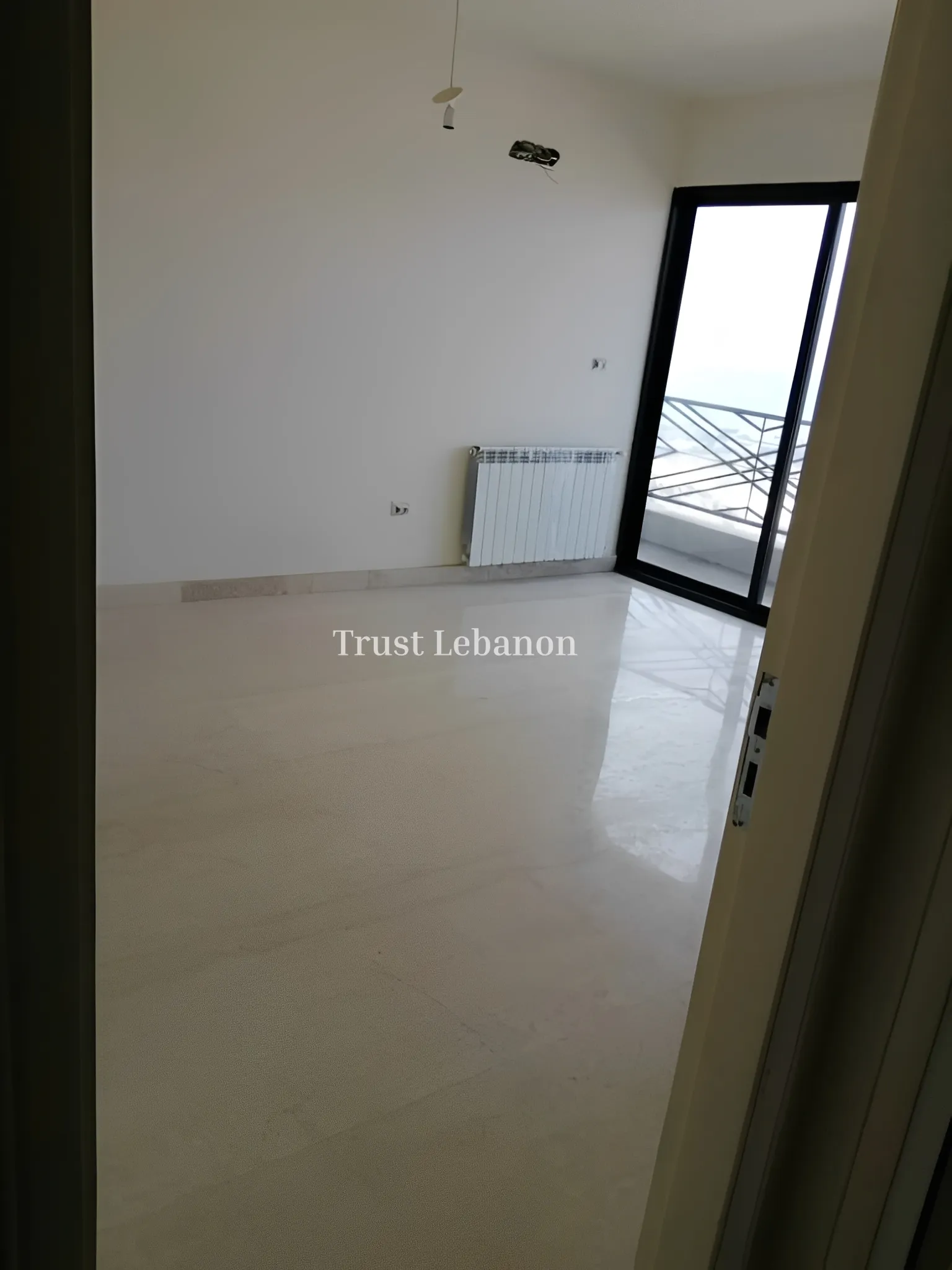 Apartment for sale in Mazraat Yachoua, Lebanon