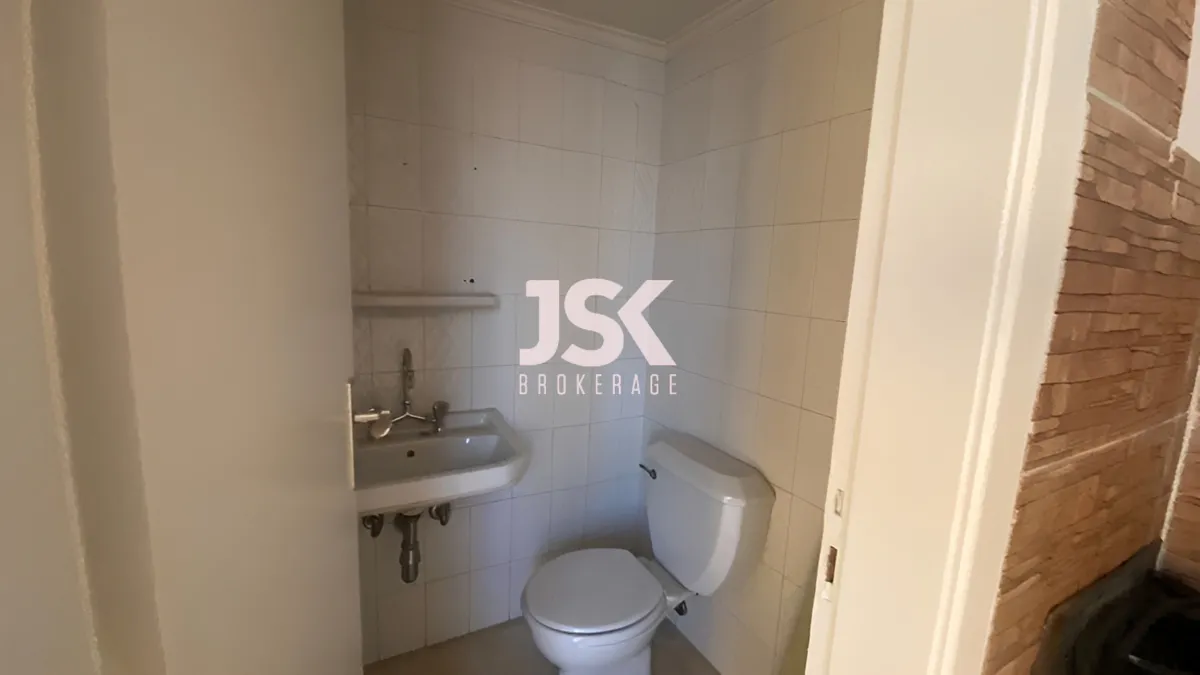 Office for rent in Zalqa