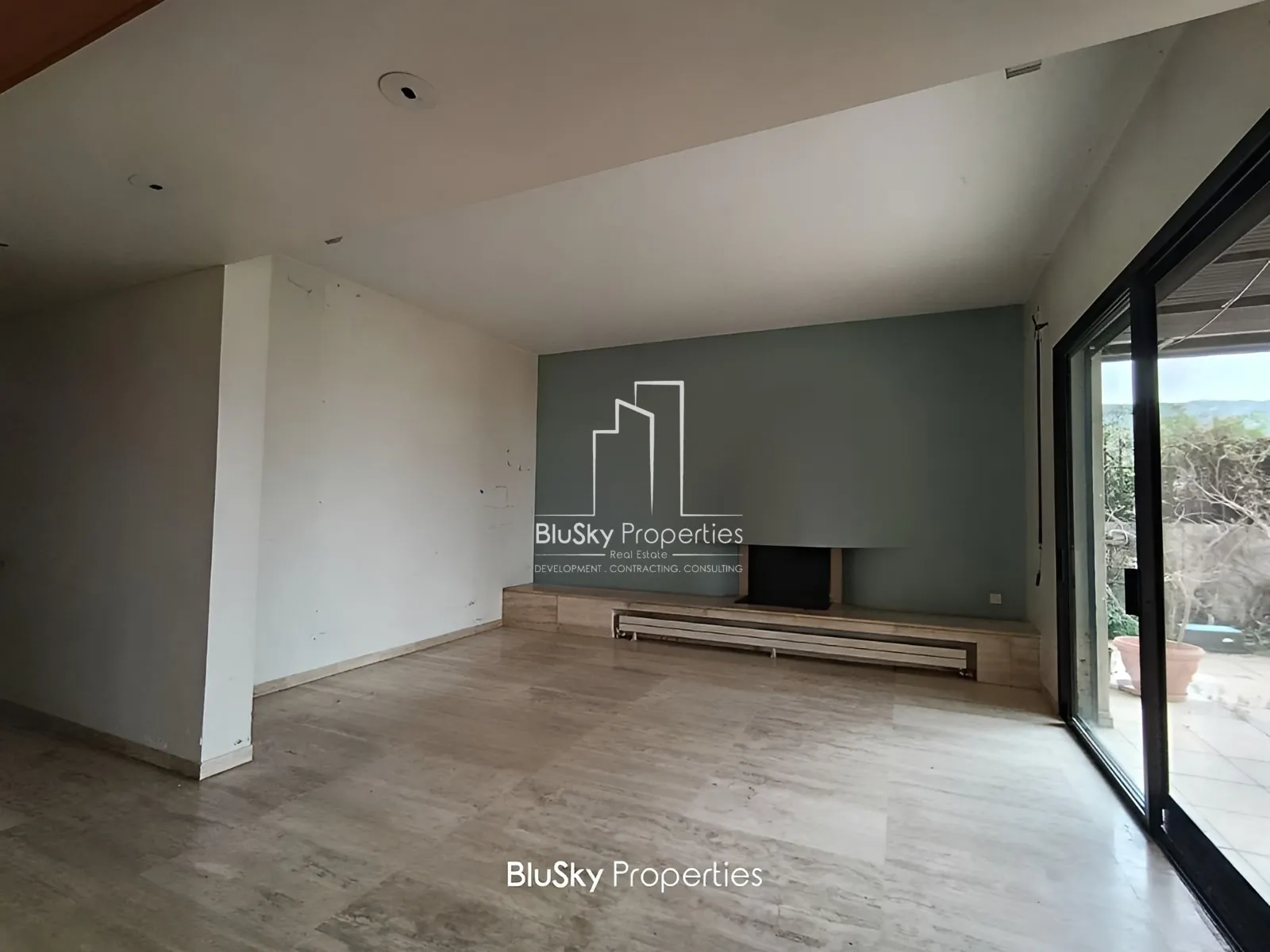 Apartment for Sale in Adma