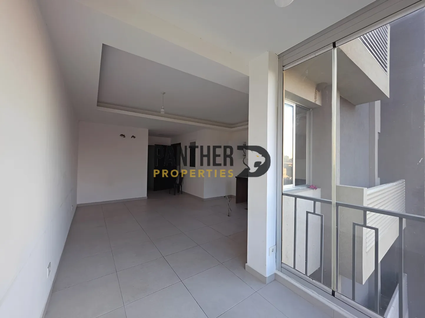 Studio for sale in Mar Takla