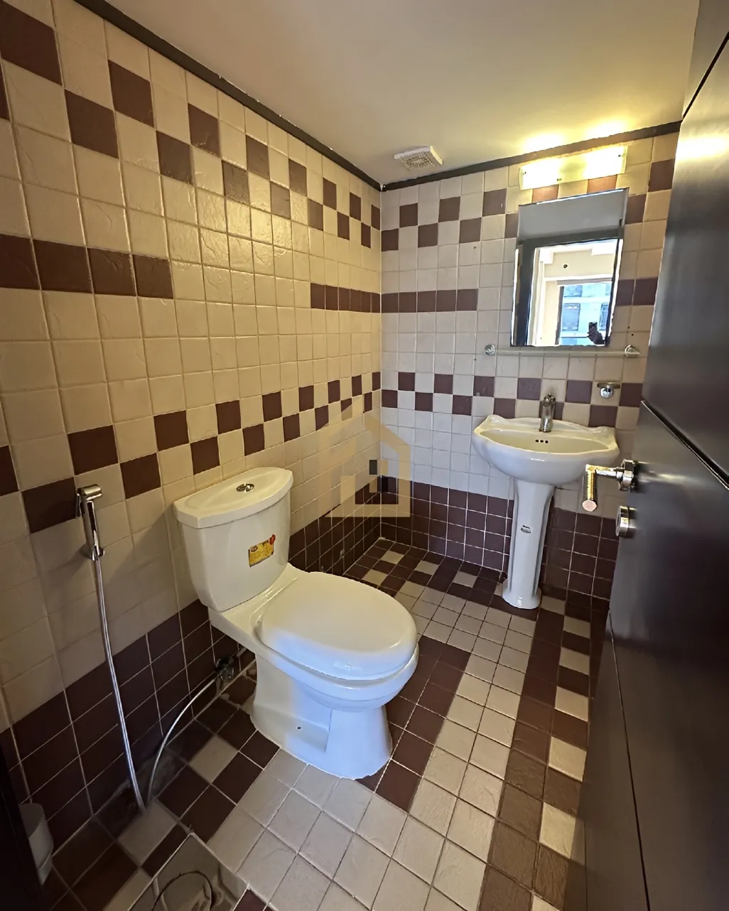 Office for rent in Ain Al Mraiseh, Beirut, Lebanon