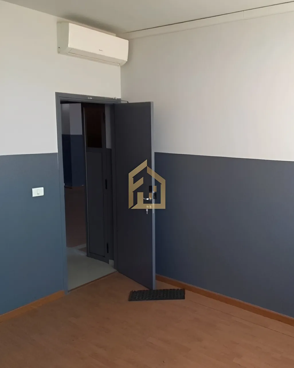 Office for rent in Daoura, Lebanon