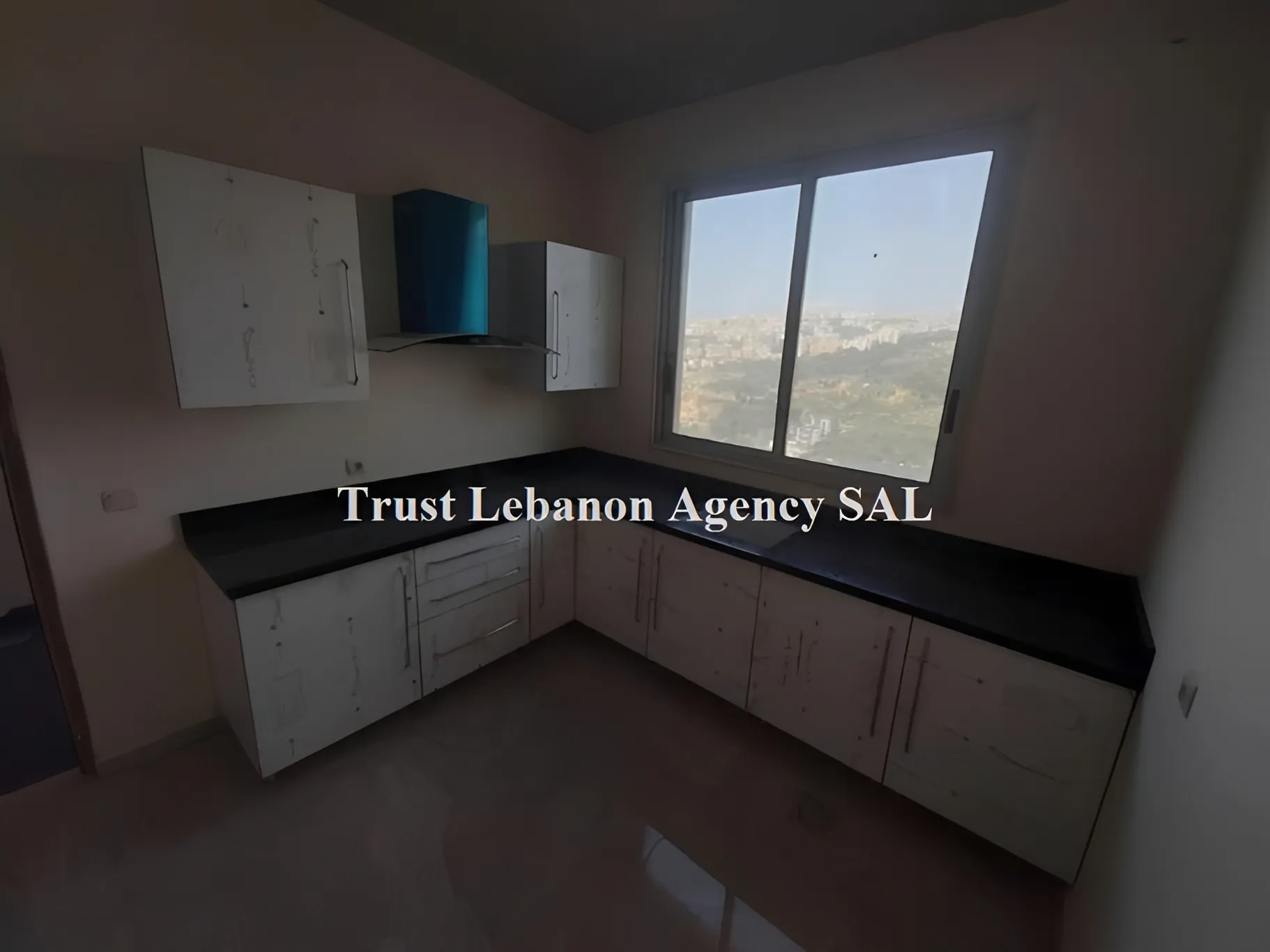 Apartment for Sale in Baabda, Louaizeh - 3 bed, 4 bath