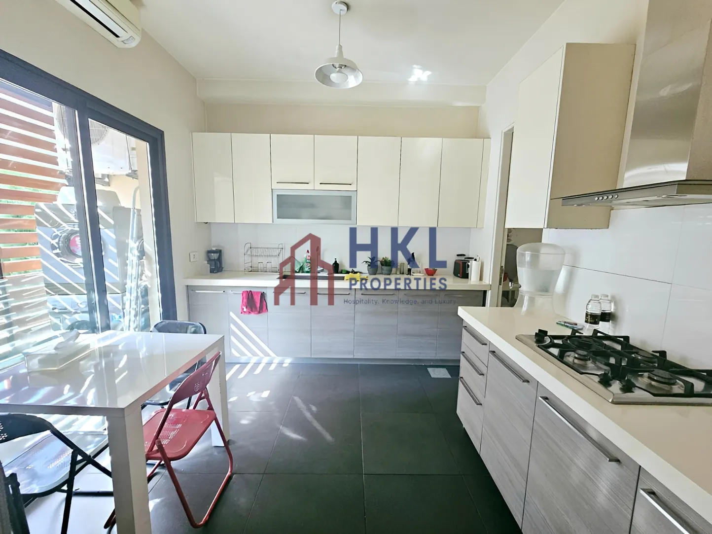 Apartment for rent in Achrafieh